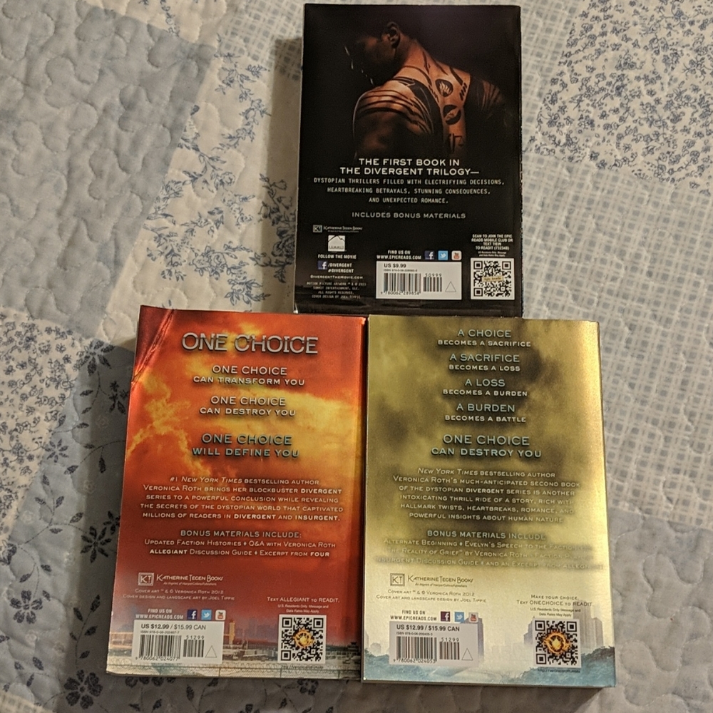 Divergent books - Picture 2 of 3
